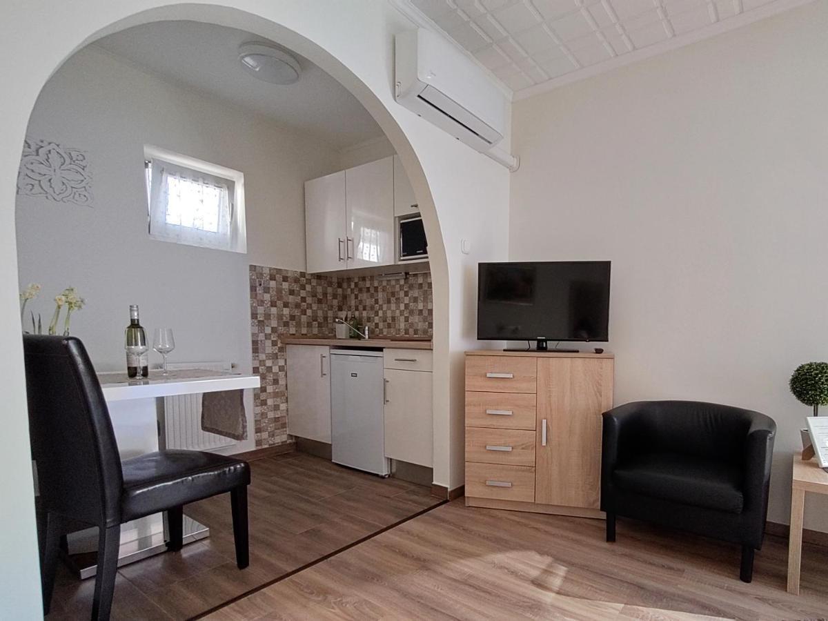 Szecsenyi Apartman Hévíz Buitenkant foto